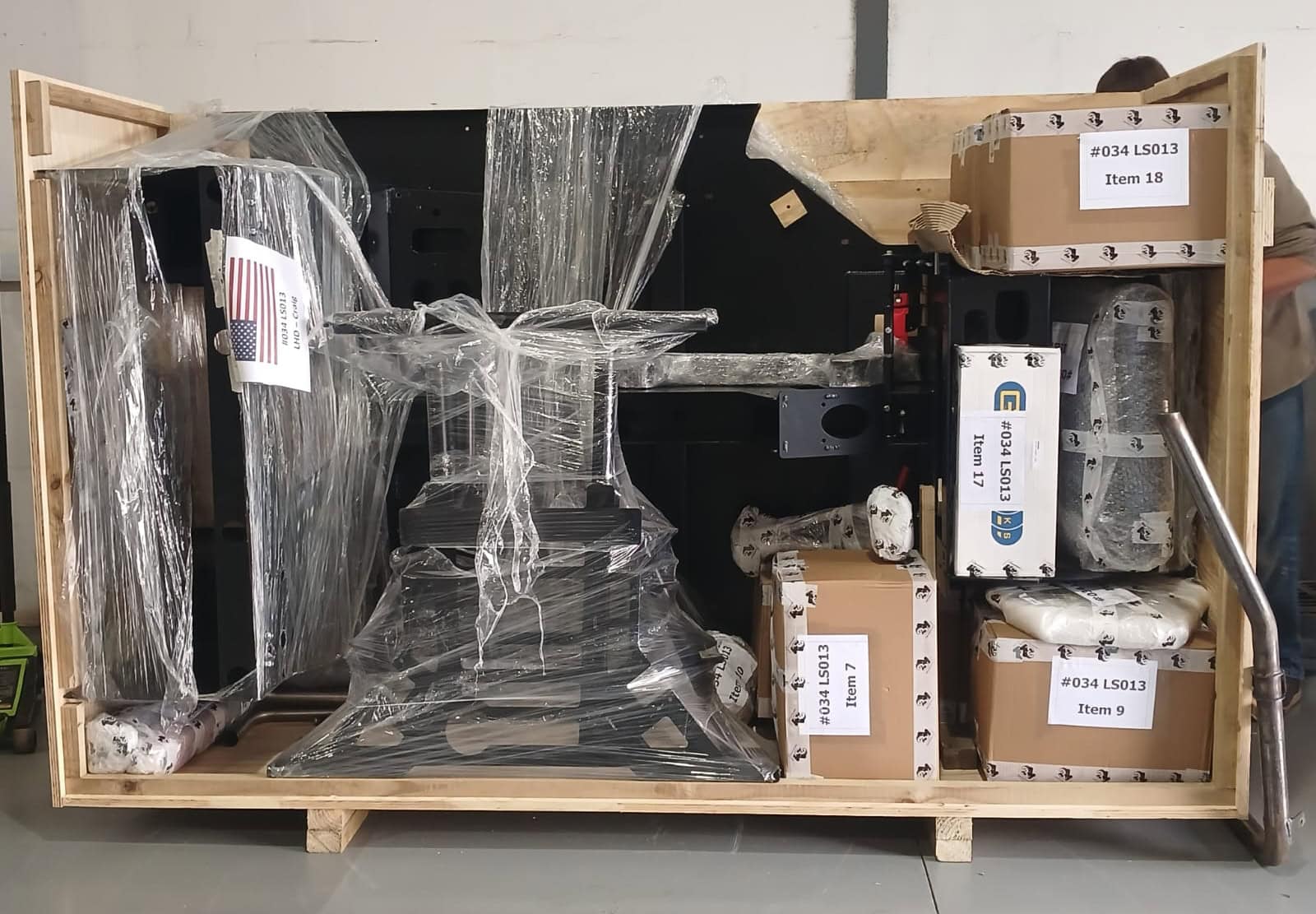 V8stealthbeetle-Chassis-components-crated